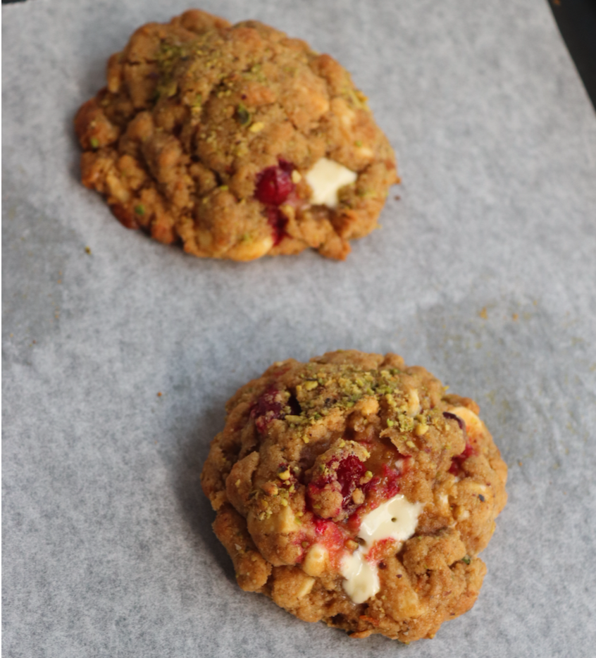 Pistachio, orange, cranberry & rosemary cookie