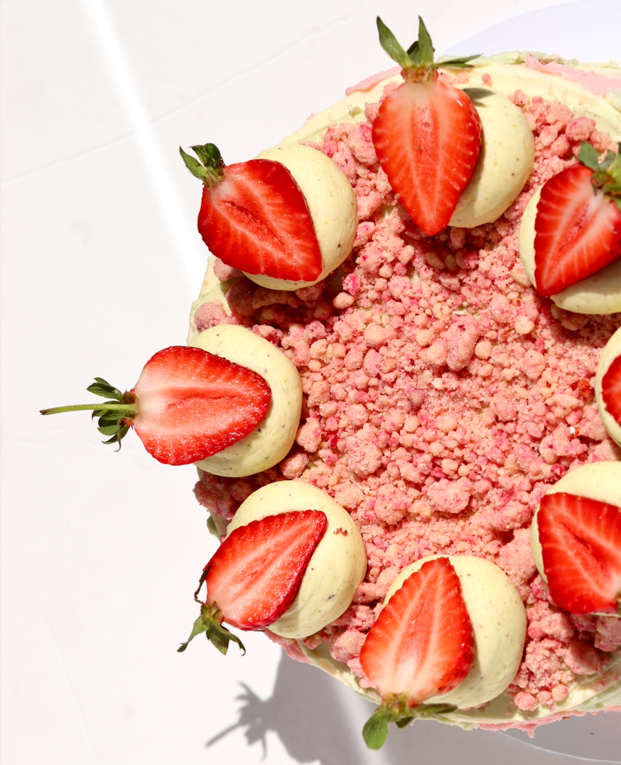 Pistachio, Strawberry and White Chocolate Crunch Cake