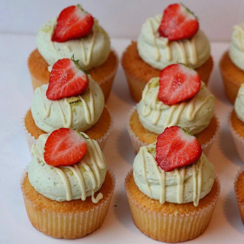 Strawberry, Pistachio and White Chocolate Cupcake