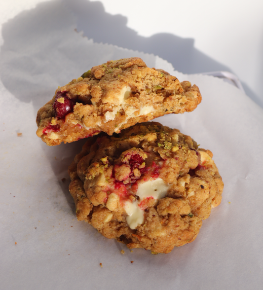 Pistachio, orange, cranberry & rosemary cookie