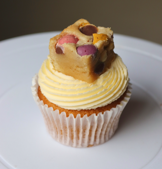 Mini Egg Blondie Cupcake