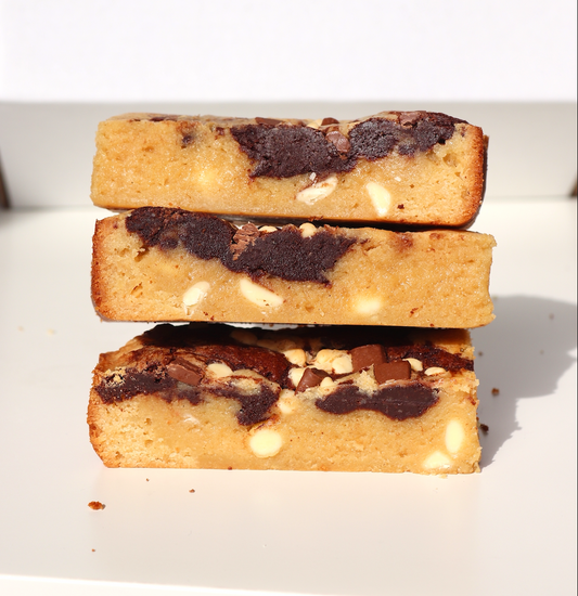 Marble Choc Chunk Blondie