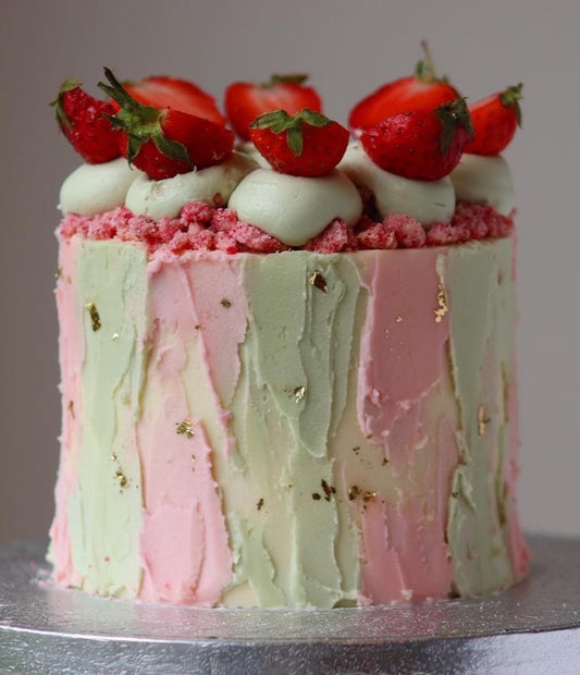 Pistachio, Strawberry and White Chocolate Crunch Cake